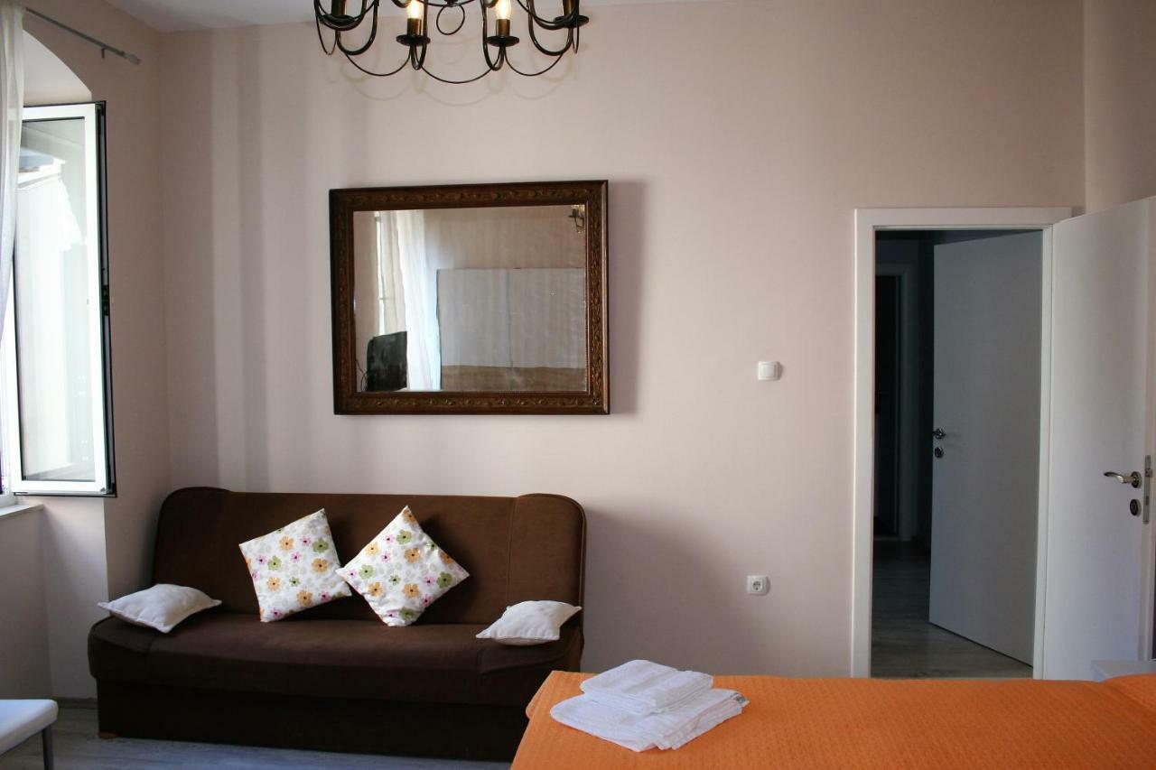 ספליט Pavelin Apartments מראה חיצוני תמונה