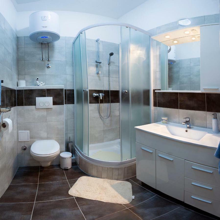 ספליט Pavelin Apartments מראה חיצוני תמונה